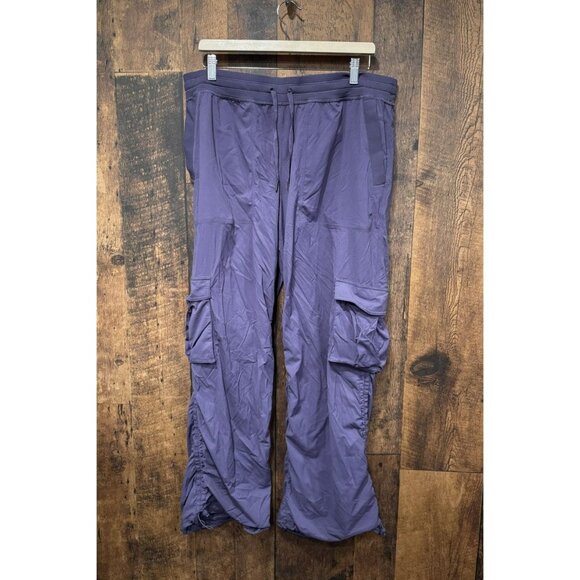 Lululemon Dance Studio Relaxed-Fit Mid-Rise Cargo Pant Nightfall Sz 12 EUC - Picture 2 of 6